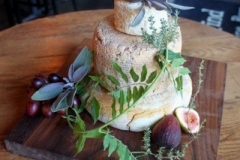 cheese-wheel-cake-vine-3
