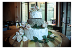 cheese-wheel-cake-with-roses-1_1